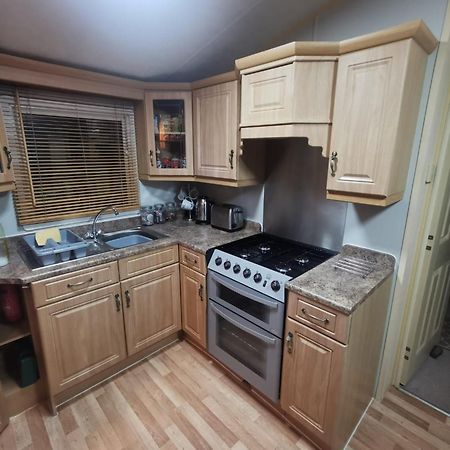 Wonderful 2 Bedroom Mobile Home Aberystwyth Esterno foto